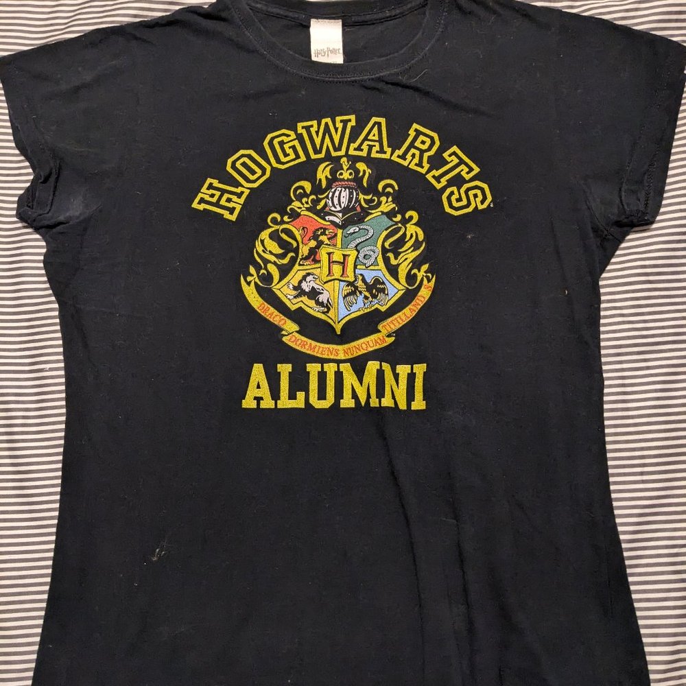 Harry Potter Hogwarts Alumni Women's Shirt